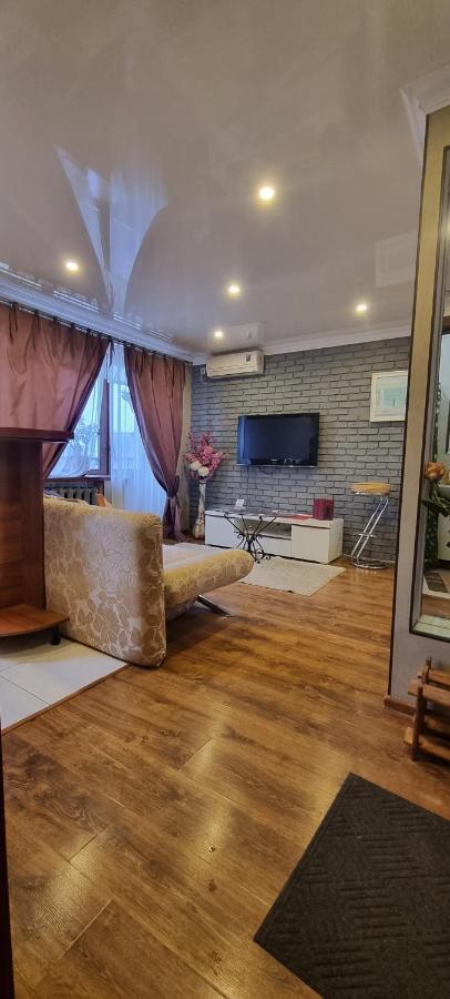 Apartment Voznesenska 25 Dnipro Luaran gambar